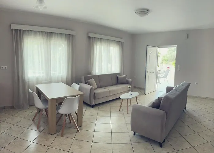 Efi & Zoi Apartments